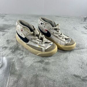 Nike Blazers toddler size 9